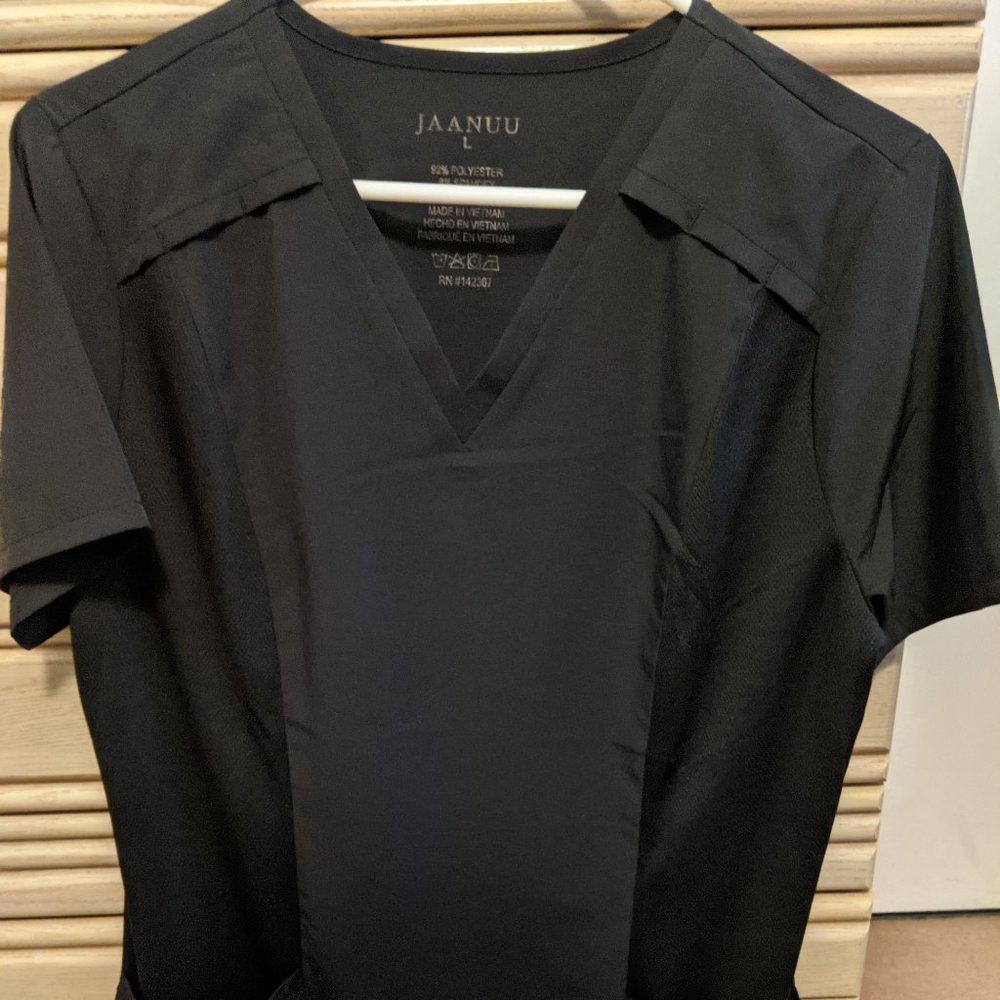 Jaanuu women's large black scrub top